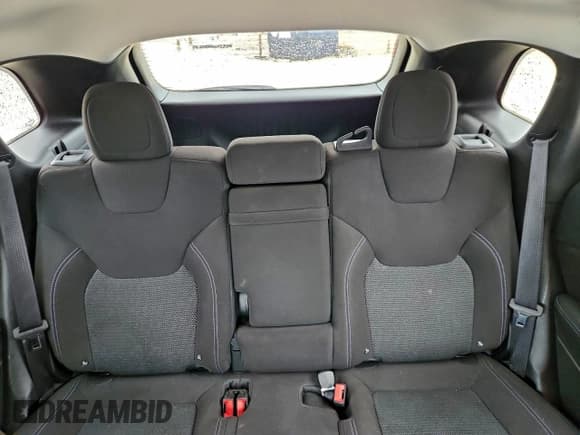 ✅ 2019 Jeep Cherokee Latitude • VIN: 1C4PJLCB9KD164899 • Lot: 92623635. Wystawiony na Copart z przebiegiem 88 838 mil. Bezpłatny archiwum sprzedaży aukcyjnych z USA i szczegółowy raport historii pojazdu na DreamBid. Zdjęcie 10.