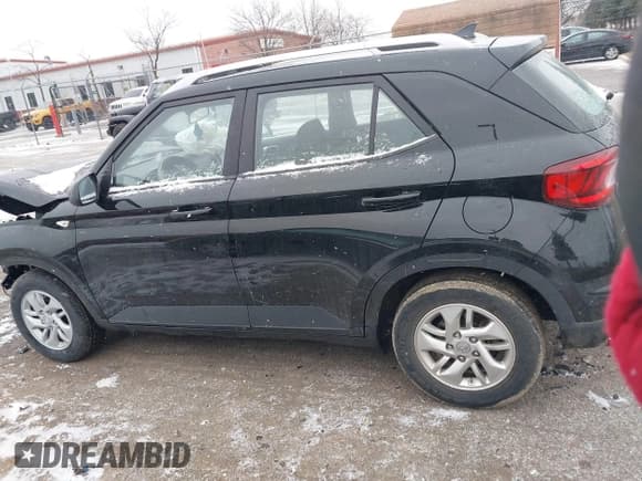 ✅ 2020 Hyundai Venue SEL • VIN: KMHRC8A37LU053700 • Lot: 41253662. Listed on IAAI with 102,226 mi. Free auction sales archive from the USA and detailed vehicle history report at DreamBid. Image 15.