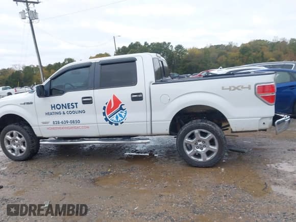 ✅ 2014 Ford F-150 XL • VIN: 1FTFW1ET4EFA27224 • Lot: 43538951. Listed on IAAI with 232,506 mi. Free auction sales archive from the USA and detailed vehicle history report at DreamBid. Image 14.