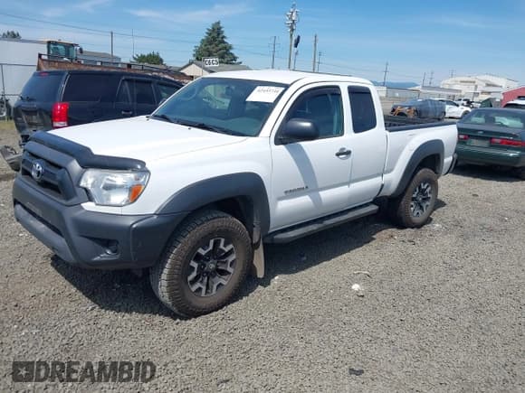✅ 2015 Toyota Tacoma • VIN: 5TFUX4EN8FX035829 • Lot: 42433731. Listed on IAAI with 116,369 mi. Free auction sales archive from the USA and detailed vehicle history report at DreamBid. Image 17.