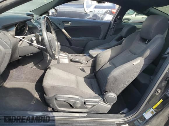 ✅ 2015 Hyundai Genesis Coupe Ultimate • VIN: KMHHU6KJ1FU122153 • Lot: 48142385. Wystawiony na Copart z przebiegiem 80 951 mil. Bezpłatny archiwum sprzedaży aukcyjnych z USA i szczegółowy raport historii pojazdu na DreamBid. Zdjęcie 7.