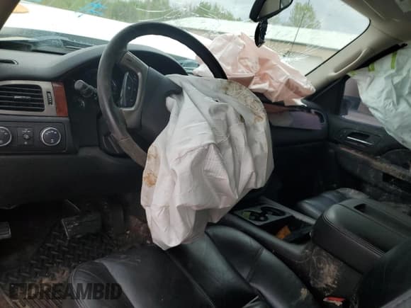 ✅ 2013 GMC Sierra 1500 SLT • VIN: 1GTR2WE73DZ379782 • Lot: 54400225. Listed on Copart with 126,205 mi. Free auction sales archive from the USA and detailed vehicle history report at DreamBid. Image 8.