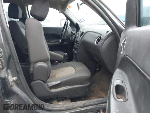 ✅ 2011 Chevrolet HHR 1LT • VIN: 3GNBABFW5BS653875 • Lot: 41305663. Listed on IAAI with Not provided. Free auction sales archive from the USA and detailed vehicle history report at DreamBid. Image 5.