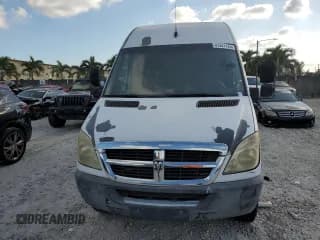 ✅ 2009 Dodge Sprinter • VIN: WD0PE845795355548 • Lot: 41341125. Listed on Copart with 161,589 mi. Free auction sales archive from the USA and detailed vehicle history report at DreamBid. Image 5.