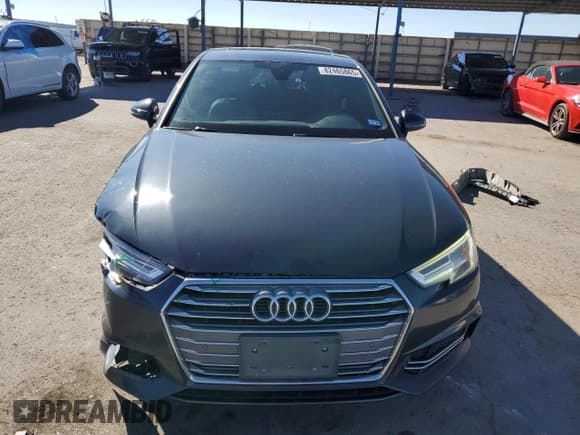 ✅ 2018 Audi A4 Premium Plus • VIN: WAULMAF45JA043940 • Lot: 82465865. Wystawiony na Copart z przebiegiem 102 265 mil. Bezpłatny archiwum sprzedaży aukcyjnych z USA i szczegółowy raport historii pojazdu na DreamBid. Zdjęcie 5.
