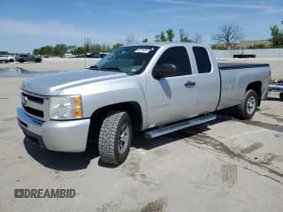 ✅ 2010 Chevrolet Silverado 1500 Work Truck • VIN: 1GCSCPE04AZ257340 • Lot: 54273575. Listed on Copart with 186,902 mi. Free auction sales archive from the USA and detailed vehicle history report at DreamBid. Image 1.