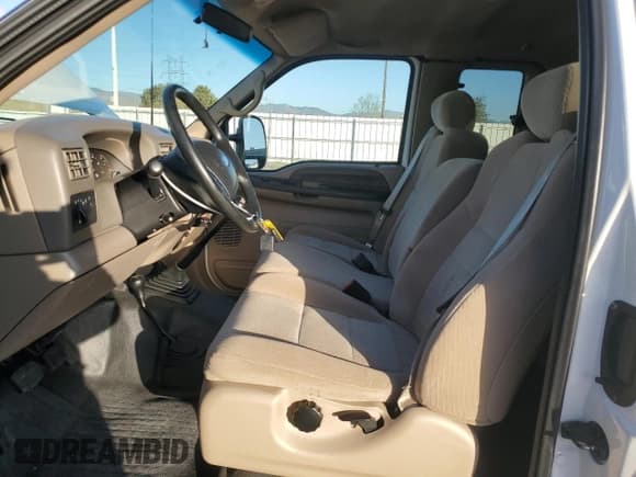 ✅ 2002 Ford F-250 XL • VIN: 1FTNX21S12ED39336 • Lot: 51344865. Listed on Copart with 125,512 mi. Free auction sales archive from the USA and detailed vehicle history report at DreamBid. Image 7.