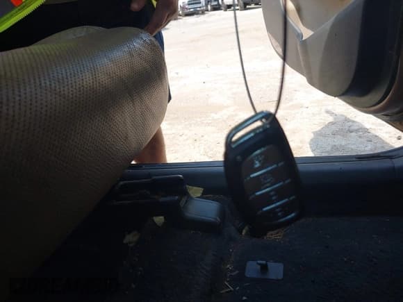 ✅ 2016 Hyundai Tucson Limited • VIN: KM8J33A21GU106243 • Лот: 43121239. Опубликован ранее на IAAI с пробегом 136 487 миль. Бесплатный доступ к архиву аукционных продаж из США и подробный отчёт об истории автомобиля на DreamBid. Изображение 11.