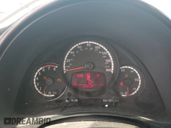 ✅ 2015 Volkswagen Beetle Fleet Edition • VIN: 3VWF17AT4FM653507 • Lot: 56514045. Listed on Copart with 67,950 mi. Free auction sales archive from the USA and detailed vehicle history report at DreamBid. Image 9.