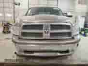 2010 Dodge 1500 Laramie z VIN 1D7RV1GT8AS210761, wystawiony jako Copart lot #42701045 z przebiegiem 177 696 mil mil oraz Szkoda całkowita • Salvage title. Historia ofert i sprzedaży dostępna na DreamBid. Obrazek 5.