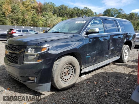 ✅ 2017 Chevrolet Suburban Premier • VIN: 1GNSKJKC5HR262742 • Lot: 86108275. Wystawiony na Copart z przebiegiem 68 145 mil. Bezpłatny archiwum sprzedaży aukcyjnych z USA i szczegółowy raport historii pojazdu na DreamBid. Zdjęcie 1.