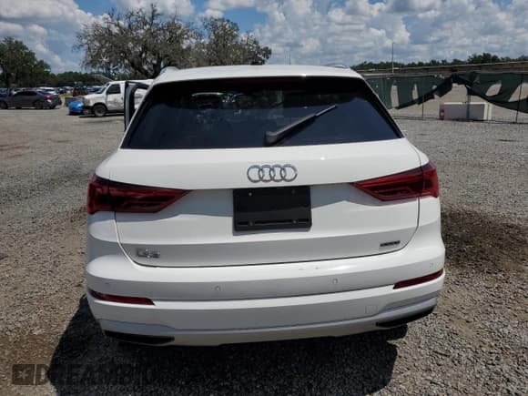 ✅ 2020 Audi Q3 Premium • VIN: WA1AECF36L1116417 • Lot: 67969725. Listed on Copart with 44,704 mi. Free auction sales archive from the USA and detailed vehicle history report at DreamBid. Image 6.
