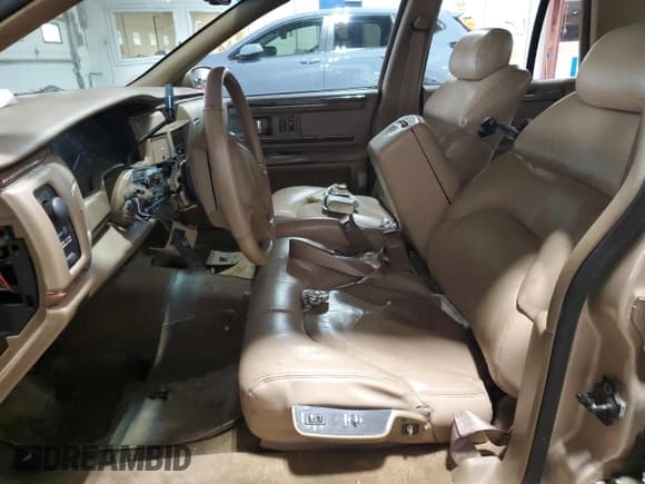 ✅ 1996 Buick Roadmaster • VIN: 1G4BT52P7TR404027 • Lot: 78536564. Wystawiony na Copart z przebiegiem 83 710 mil. Bezpłatny archiwum sprzedaży aukcyjnych z USA i szczegółowy raport historii pojazdu na DreamBid. Zdjęcie 7.