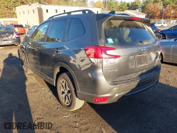 ✅ 2024 Subaru Forester Premium • VIN: JF2SKADC4RH481898 • Lot: 43600054. Listed on IAAI with 13,858 mi. Free auction sales archive from the USA and detailed vehicle history report at DreamBid. Image 3.