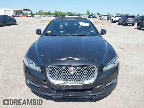 ✅ 2015 Jaguar XJ • VIN: SAJWJ1CD6F8V83990 • Lot: 41936162. Listed on IAAI with Not provided. Free auction sales archive from the USA and detailed vehicle history report at DreamBid. Image 12.