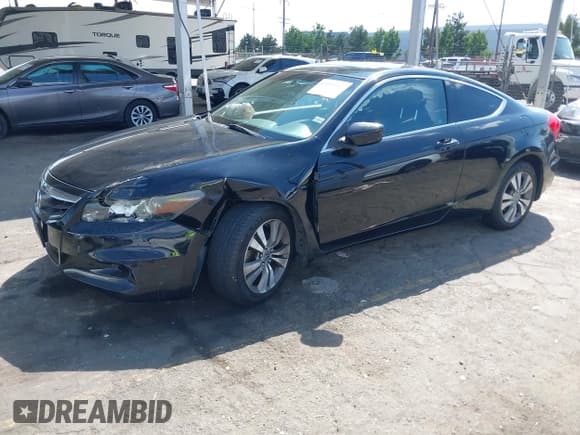 ✅ 2011 Honda Accord EX-L • VIN: 1HGCS1B81BA014777 • Lot: 43120600. Wystawiony na IAAI z przebiegiem 199 197 mil. Bezpłatny archiwum sprzedaży aukcyjnych z USA i szczegółowy raport historii pojazdu na DreamBid. Zdjęcie 17.
