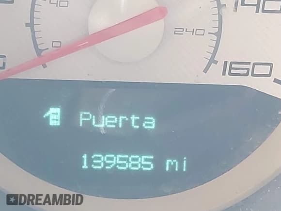 ✅ 2013 Dodge Challenger R/T Classic • VIN: 2C3CDYBT6DH594154 • Lot: 42406366. Wystawiony na IAAI z przebiegiem 139 585 mil. Bezpłatny archiwum sprzedaży aukcyjnych z USA i szczegółowy raport historii pojazdu na DreamBid. Zdjęcie 15.