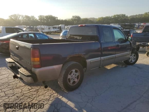 ✅ 2002 Chevrolet Silverado 1500 LS • VIN: 2GCEC19T621153862 • Лот: 70311754. Опубликован ранее на Copart с пробегом Не указан. Бесплатный доступ к архиву аукционных продаж из США и подробный отчёт об истории автомобиля на DreamBid. Изображение 3.