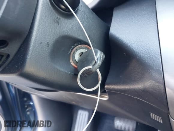 ✅ 2006 Toyota RAV4 Sport • VIN: JTMZD32V165029279 • Lot: 43327946. Listed on IAAI with 186,168 mi. Free auction sales archive from the USA and detailed vehicle history report at DreamBid. Image 11.