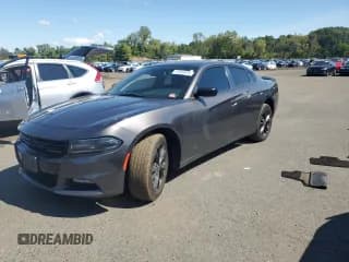 ✅ 2020 Dodge Charger SXT • VIN: 2C3CDXJG4LH154446 • Lot: 71552615. Wystawiony na Copart z przebiegiem 94 079 mil. Bezpłatny archiwum sprzedaży aukcyjnych z USA i szczegółowy raport historii pojazdu na DreamBid. Zdjęcie 1.