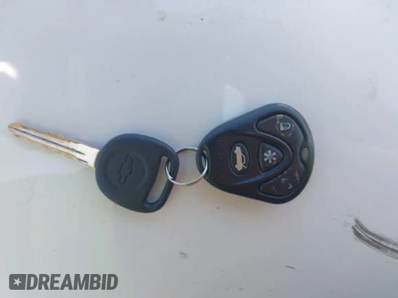 ✅ 2004 Chevrolet Suburban Z71 • VIN: 3GNFK16Z14G122679 • Lot: 41979958. Wystawiony na IAAI z przebiegiem 238 912 mil. Bezpłatny archiwum sprzedaży aukcyjnych z USA i szczegółowy raport historii pojazdu na DreamBid. Zdjęcie 11.