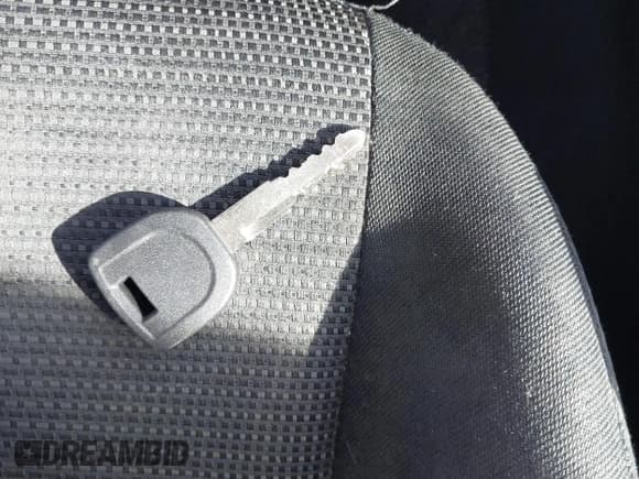 ✅ 2012 Mazda 3 i Touring • VIN: JM1BL1V78C1683205 • Lot: 43753504. Wystawiony na IAAI z przebiegiem 225 748 mil. Bezpłatny archiwum sprzedaży aukcyjnych z USA i szczegółowy raport historii pojazdu na DreamBid. Zdjęcie 11.