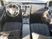 ✅ 2012 Mazda CX-7 i SV • VIN: JM3ER2A55C0420916 • Lot: 91451165. Wystawiony na Copart z przebiegiem 104 823 mil. Bezpłatny archiwum sprzedaży aukcyjnych z USA i szczegółowy raport historii pojazdu na DreamBid. Zdjęcie 8.