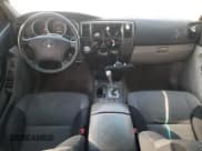 ✅ 2006 Toyota 4Runner SR5 • VIN: JTEBU14R068074245 • Лот: 89810935. Опубликован ранее на Copart с пробегом 275 798 миль. Бесплатный доступ к архиву аукционных продаж из США и подробный отчёт об истории автомобиля на DreamBid. Изображение 8.