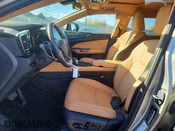 ✅ 2024 Lexus NX 350 Premium • VIN: 2T2GGCEZ3RC036752 • Lot: 86477195. Wystawiony na Copart z przebiegiem 11 830 mil. Bezpłatny archiwum sprzedaży aukcyjnych z USA i szczegółowy raport historii pojazdu na DreamBid. Zdjęcie 7.