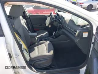 ✅ 2020 Hyundai Ioniq SE • VIN: KMHC65LD1LU188902 • Lot: 41718418. Wystawiony na IAAI z przebiegiem 37 738 mil. Bezpłatny archiwum sprzedaży aukcyjnych z USA i szczegółowy raport historii pojazdu na DreamBid. Zdjęcie 5.