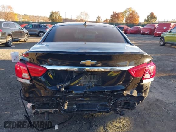 ✅ 2015 Chevrolet Impala LT • VIN: 2G1125S30F9127650 • Lot: 43607481. Listed on IAAI with 129,038 mi. Free auction sales archive from the USA and detailed vehicle history report at DreamBid. Image 16.