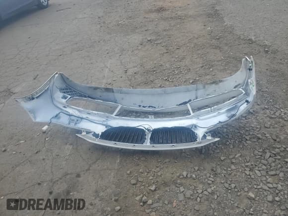 ✅ 2013 BMW 7 Series 750Li xDrive • VIN: WBAYF8C54DDE59165 • Lot: 70009505. Wystawiony na Copart z przebiegiem 230 903 mil. Bezpłatny archiwum sprzedaży aukcyjnych z USA i szczegółowy raport historii pojazdu na DreamBid. Zdjęcie 12.