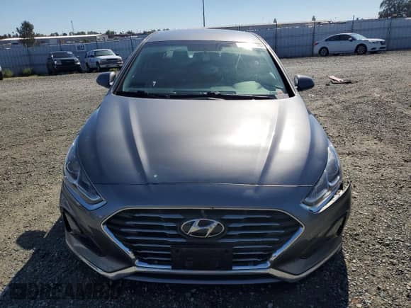 2018 Hyundai Sonata SE с VIN 5NPE24AF8JH705997, выставлен на аукционе Copart как лот 82363795 с пробегом 132 773 миль миль и Списание • Salvage title. История ставок и продаж доступна на DreamBid. Изображение 5.