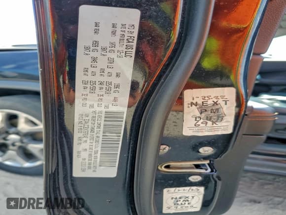 ✅ 2019 Jeep Compass Limited • VIN: 3C4NJCCB1KT676142 • Lot: 85437475. Listed on Copart with 113,103 mi. Free auction sales archive from the USA and detailed vehicle history report at DreamBid. Image 13.