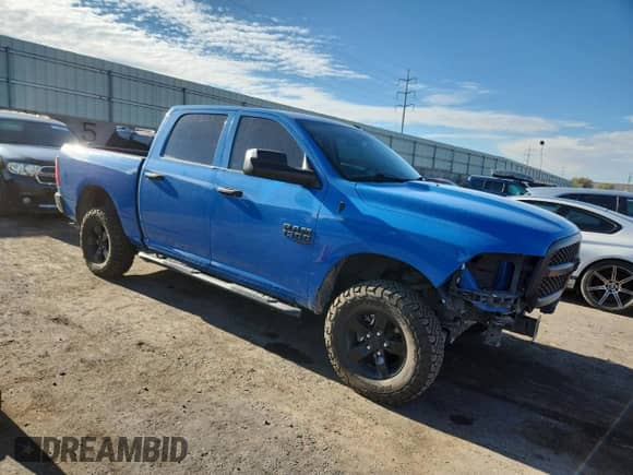 2023 Ram 1500 Tradesman z VIN 3C6RR7KG3PG602131, wystawiony jako Copart lot #70957475 z przebiegiem 32 334 mil mil oraz Szkoda całkowita • Salvage title. Historia ofert i sprzedaży dostępna na DreamBid. Obrazek 4.