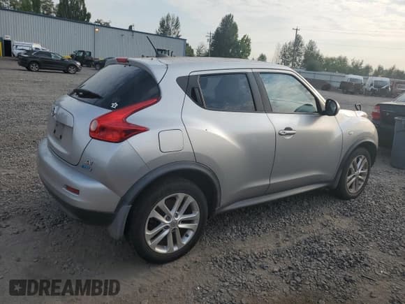 ✅ 2012 Nissan Juke S • VIN: JN8AF5MR3CT111884 • Lot: 70395155. Listed on Copart with 104,356 mi. Free auction sales archive from the USA and detailed vehicle history report at DreamBid. Image 3.