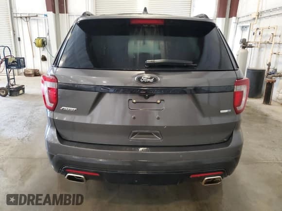 ✅ 2017 Ford Explorer Sport • VIN: 1FM5K8GT4HGC28614 • Lot: 57759305. Wystawiony na Copart z przebiegiem 126 587 mil. Bezpłatny archiwum sprzedaży aukcyjnych z USA i szczegółowy raport historii pojazdu na DreamBid. Zdjęcie 6.