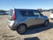 ✅ 2017 Kia Soul + • VIN: KNDJP3A57H7496154 • Lot: 86879465. Wystawiony na Copart z przebiegiem 99 733 mil. Bezpłatny archiwum sprzedaży aukcyjnych z USA i szczegółowy raport historii pojazdu na DreamBid. Zdjęcie 3.