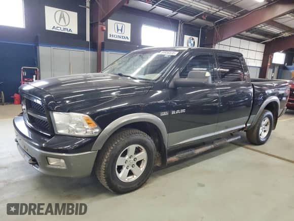 2010 Dodge 1500 Sport z VIN 1D7RV1CT1AS206928, wystawiony jako Copart lot #69956535 z przebiegiem 209 388 mil mil oraz Czysty tytuł • Clean title. Historia ofert i sprzedaży dostępna na DreamBid. Obrazek 1.