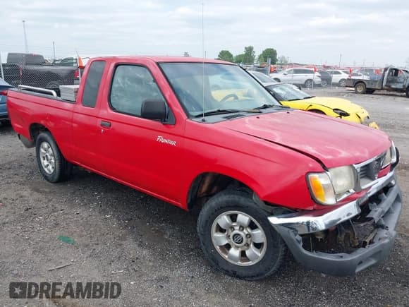✅ 2000 Nissan Frontier XE • VIN: 1N6DD26S0YC395959 • Lot: 42055294. Wystawiony na IAAI z przebiegiem 209 982 mil. Bezpłatny archiwum sprzedaży aukcyjnych z USA i szczegółowy raport historii pojazdu na DreamBid. Zdjęcie 1.