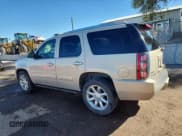✅ 2010 GMC Yukon Denali • VIN: 1GKUKEEF0AR179714 • Lot: 87252675. Wystawiony na Copart z przebiegiem 157 330 mil. Bezpłatny archiwum sprzedaży aukcyjnych z USA i szczegółowy raport historii pojazdu na DreamBid. Zdjęcie 2.