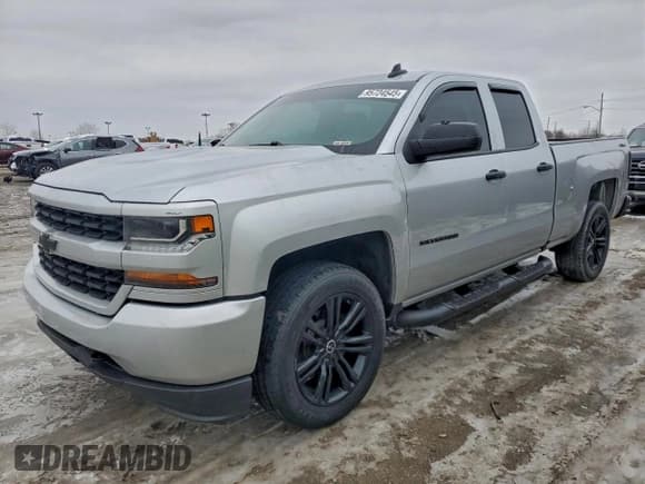 ✅ 2019 Chevrolet Silverado 1500 Custom • VIN: 2GCVKMECXK1240934 • Lot: 95724545. Listed on Copart with 79,602 mi. Free auction sales archive from the USA and detailed vehicle history report at DreamBid. Image 1.