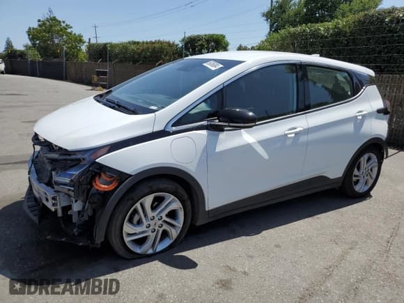 ✅ 2023 Chevrolet Bolt EV 1LT • VIN: 1G1FW6S05P4121420 • Lot: 56086884. Wystawiony na Copart z przebiegiem 80 850 mil. Bezpłatny archiwum sprzedaży aukcyjnych z USA i szczegółowy raport historii pojazdu na DreamBid. Zdjęcie 1.