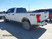 ✅ 2017 Ford F-250 Lariat • VIN: 1FT7W2B67HEC20437 • Lot: 42175020. Wystawiony na IAAI z przebiegiem 32 813 mil. Bezpłatny archiwum sprzedaży aukcyjnych z USA i szczegółowy raport historii pojazdu na DreamBid. Zdjęcie 3.