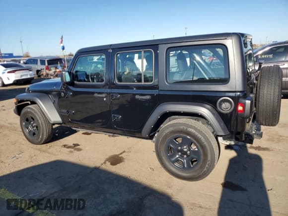 ✅ 2022 Jeep Wrangler Unlimited Sport Altitude • VIN: 1C4HJXDNXNW173804 • Lot: 90264455. Listed on Copart with 11,340 mi. Free auction sales archive from the USA and detailed vehicle history report at DreamBid. Image 2.