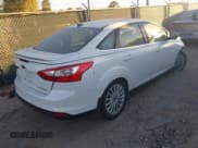✅ 2012 Ford Focus Titanium • VIN: 1FAHP3J20CL301568 • Лот: 43632598. Опубликован ранее на IAAI с пробегом 63 112 миль. Бесплатный доступ к архиву аукционных продаж из США и подробный отчёт об истории автомобиля на DreamBid. Изображение 4.
