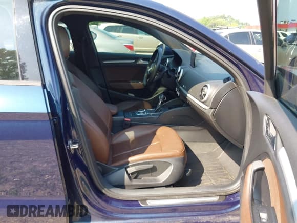 ✅ 2018 Audi A3 Premium • VIN: WAUAUGFF8J1004786 • Lot: 42490679. Listed on IAAI with 76,006 mi. Free auction sales archive from the USA and detailed vehicle history report at DreamBid. Image 5.