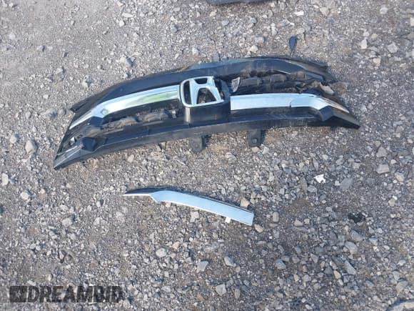 ✅ 2016 Honda Odyssey SE • VIN: 5FNRL5H34GB023996 • Lot: 43307237. Listed on IAAI with 171,539 mi. Free auction sales archive from the USA and detailed vehicle history report at DreamBid. Image 12.