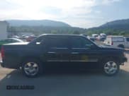 ✅ 2007 Chevrolet Avalanche LTZ • VIN: 3GNFK12367G164433 • Lot: 42747301. Listed on IAAI with 163,980 mi. Free auction sales archive from the USA and detailed vehicle history report at DreamBid. Image 13.