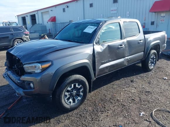 ✅ 2022 Toyota Tacoma TRD Off Road • VIN: 3TYCZ5AN9NT076433 • Lot: 43514637. Wystawiony na IAAI z przebiegiem 87 145 mil. Bezpłatny archiwum sprzedaży aukcyjnych z USA i szczegółowy raport historii pojazdu na DreamBid. Zdjęcie 2.